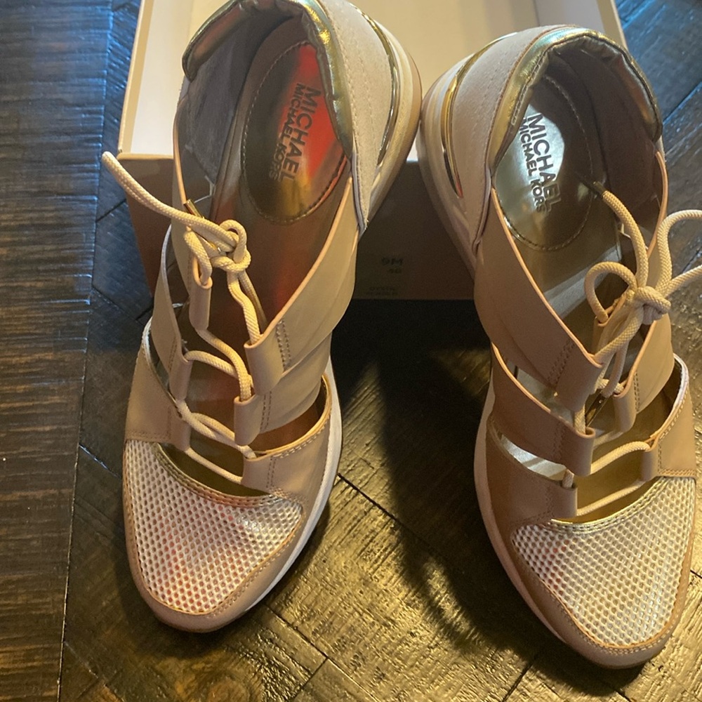 Beige white and gold platform lightweight Michael Kors sneaker’s